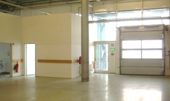 Tor und Nebenflächen