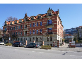 Geräumige 2-Zimmerwohnung mit Wohnküche und kleiner Loggia