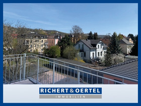 Sonnige Aussichten: Sanierte Balkonwohnung (vermietet) mit Klimaanlage und Stil